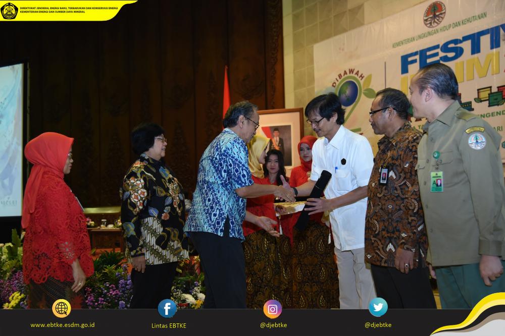 Konsisten Laksanakan Upaya Mitigasi Emisi GRK, Ditjen EBTKE Peroleh Penghargaan Dari KLHK