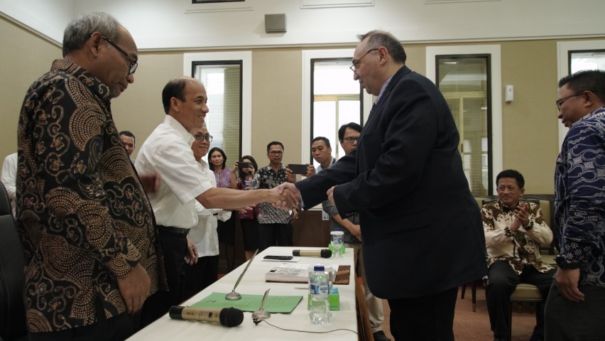 Kontrak Gross Split Sengkang dan East Sepinggan Ditandatangani, Komitmen Kerja Pasti US$ 88.000.000