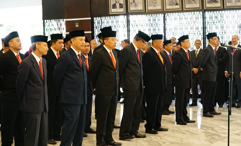 Lantik 70 Pejabat Struktural, Menteri ESDM Minta Tingkatkan Produktivitas dan Ikuti Perkembangan Zaman