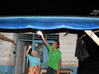 LTSHE Dukung Aktivitas Malam Hari Pemukiman Transmigrasi di Konawe Utara