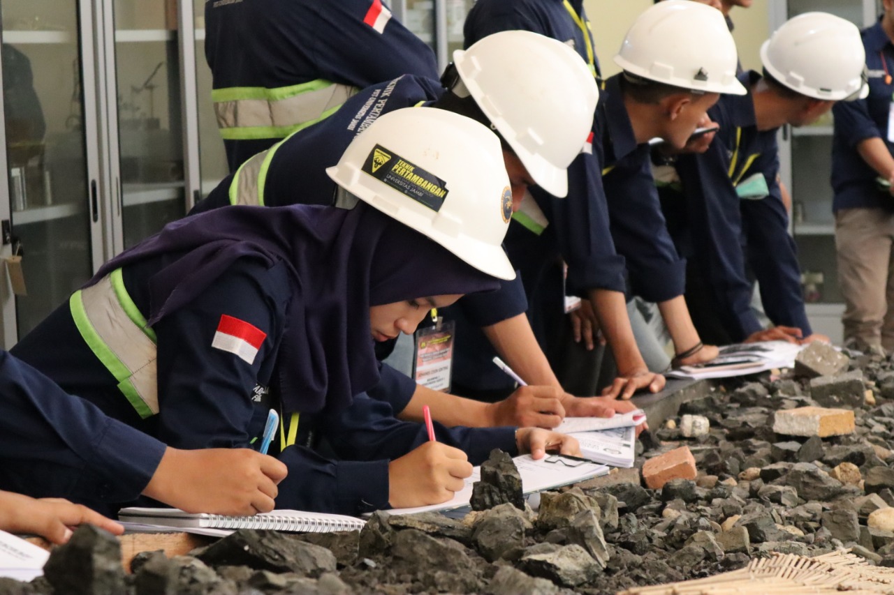 Mahasiswa Universitas Jambi Melakukan Studi Ekskursi Di BDTBT