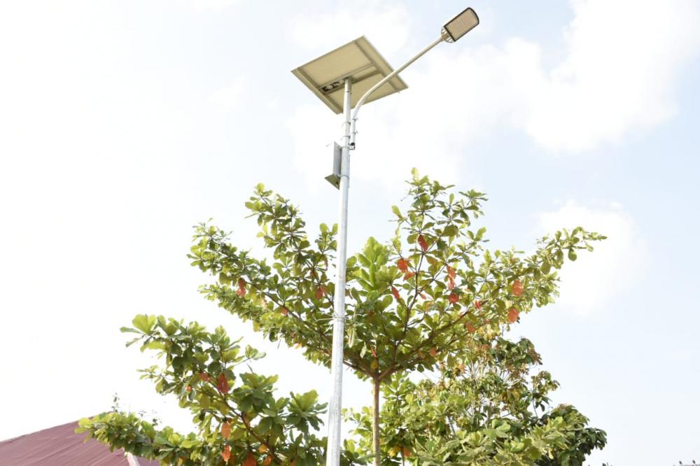 Masyarakat Riau Sekarang Nikmati Penerangan Jalan Umum Berbasis Tenaga Surya