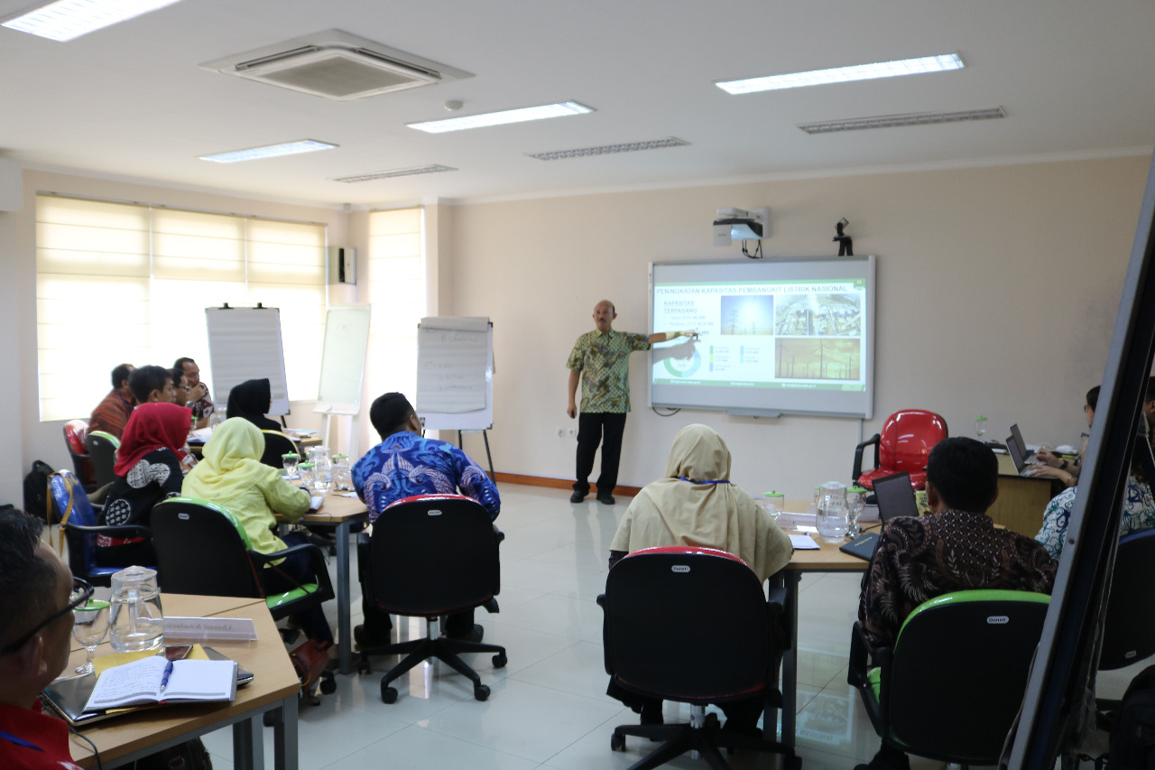 Membangun kebersamaan seluruh pegawai PPSDM Aparatur 