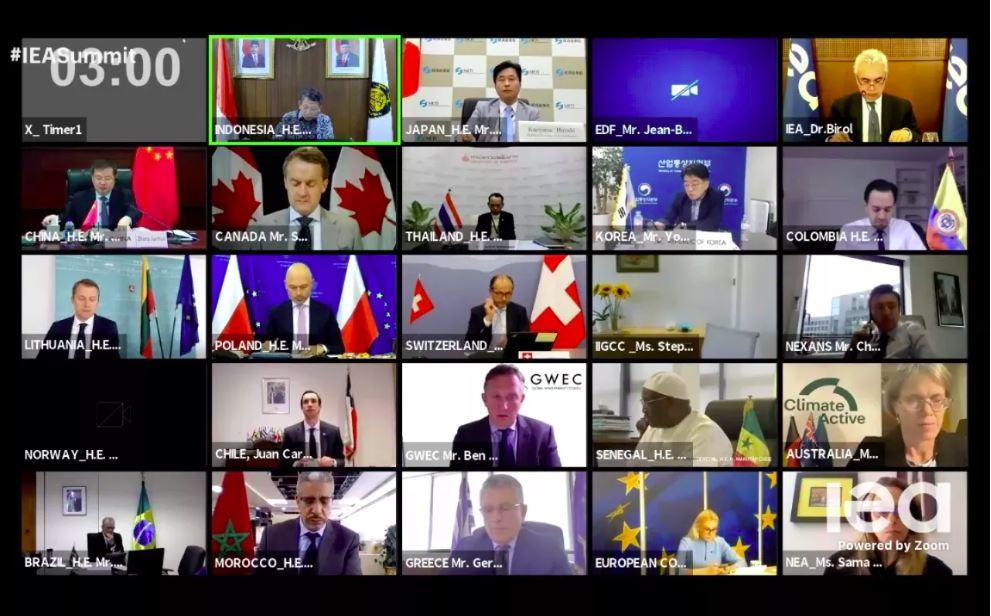 Menteri ESDM Kembali Sampaikan Komitmen Peningkatan Energi Terbarukan pada Konferensi IEA terkait Transisi Energi