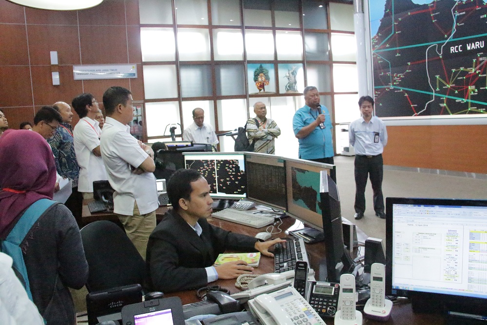 Menteri Jonan Pastikan Pasokan Listrik Jawa Timur Aman Jelang Ramadhan