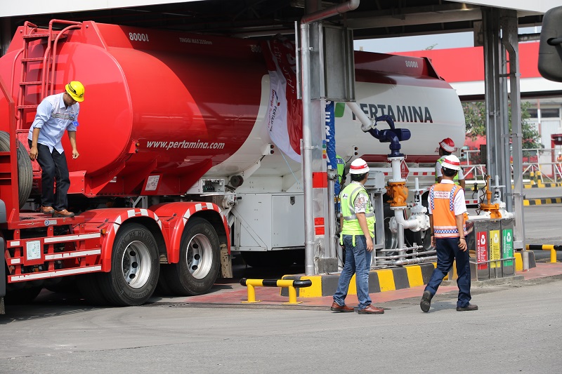 Menteri Jonan Tetapkan Kepmen Formula Dasar Perhitungan Harga Jual Eceran BBU Jenis Bensin dan Minyak Solar yang Disalurkan Melalui SPBU/SPBN