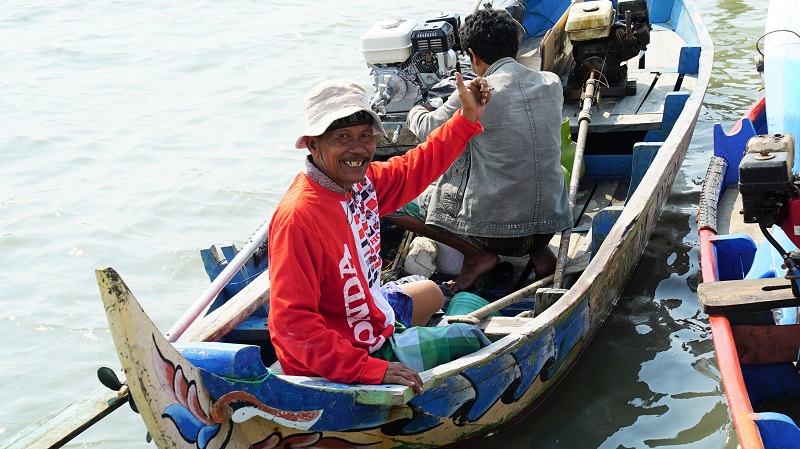 Merajut Asa Lewat Konkit Untuk Nelayan