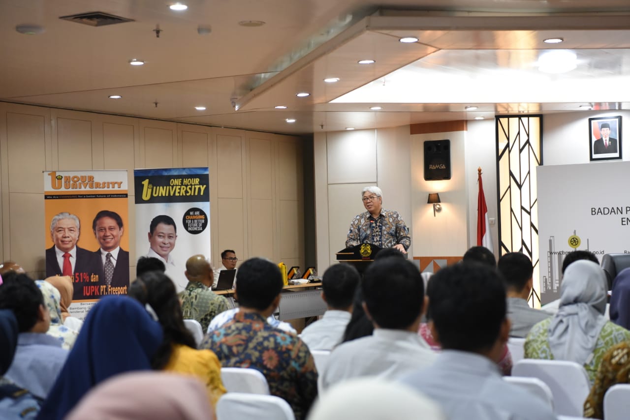 One Hour University : Divestasi Freeport Berikan Dampak Positif Beberapa Tahun Mendatang 