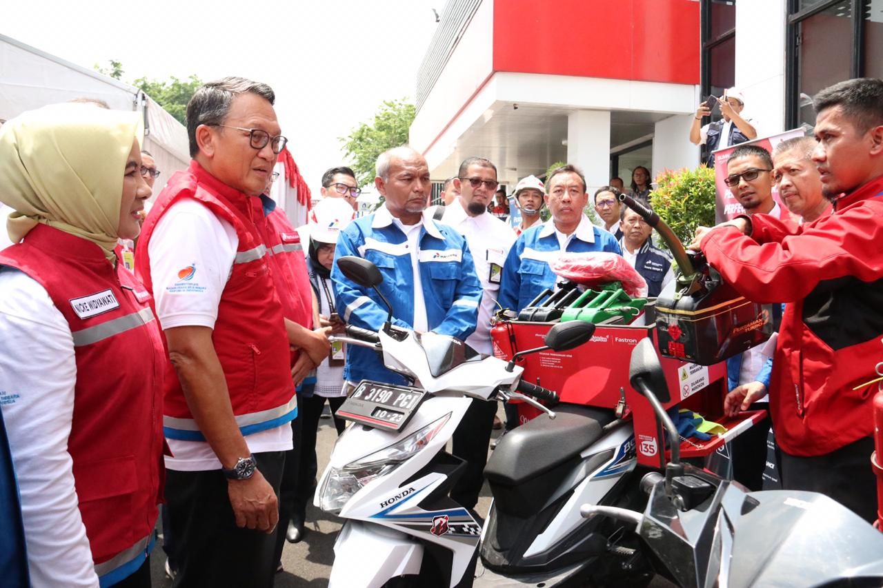 Pastikan Pasokan BBM dan LPG Nataru Aman, Menteri ESDM Kunjungi TBBM Plumpang