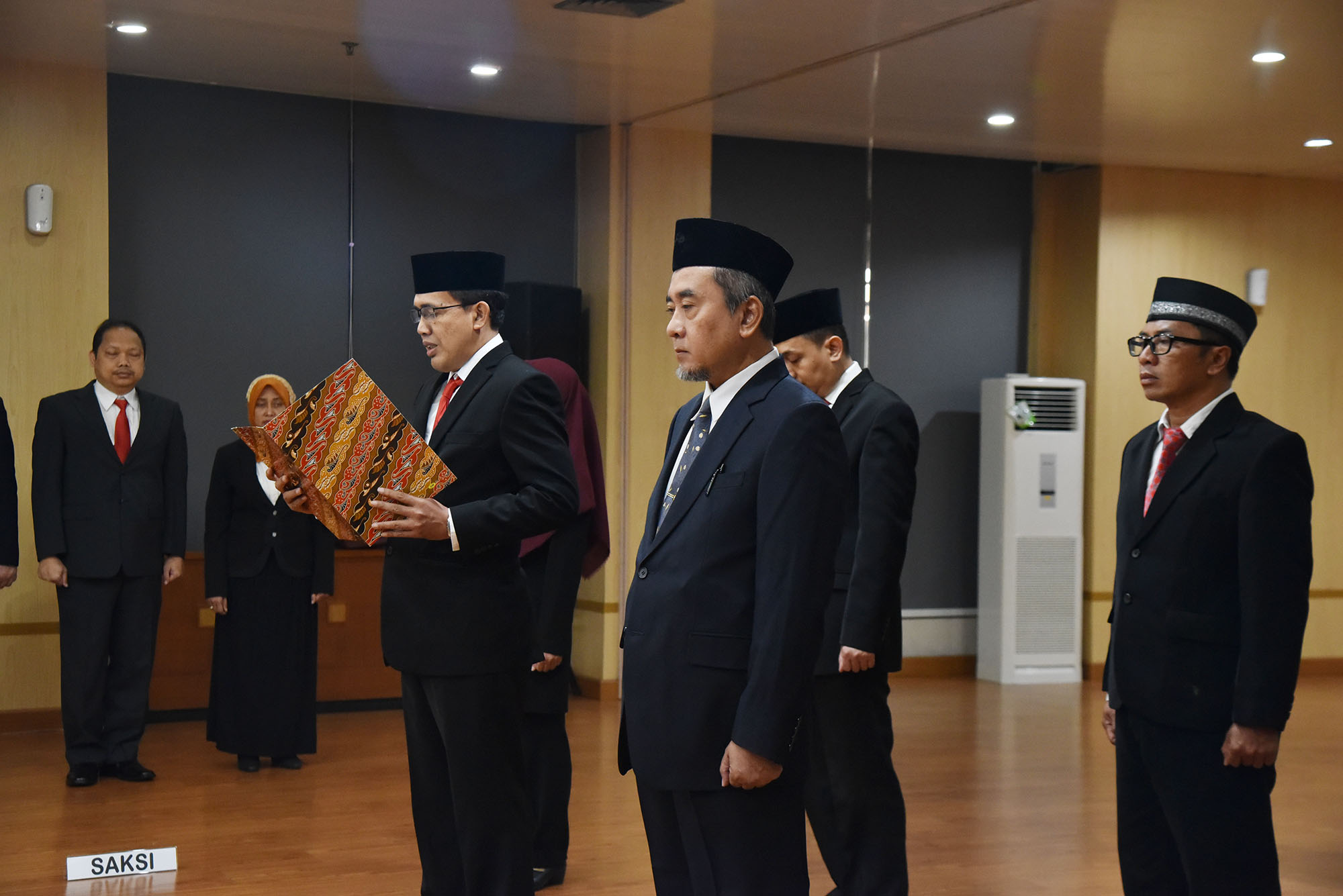 Pelantikan Pejabat Fungsional Widyaiswara dan Pranata Humas