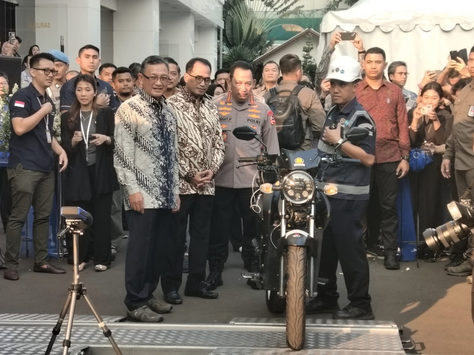 Pemerintah Resmi Buka Gelar Konversi Sepeda Motor Listrik