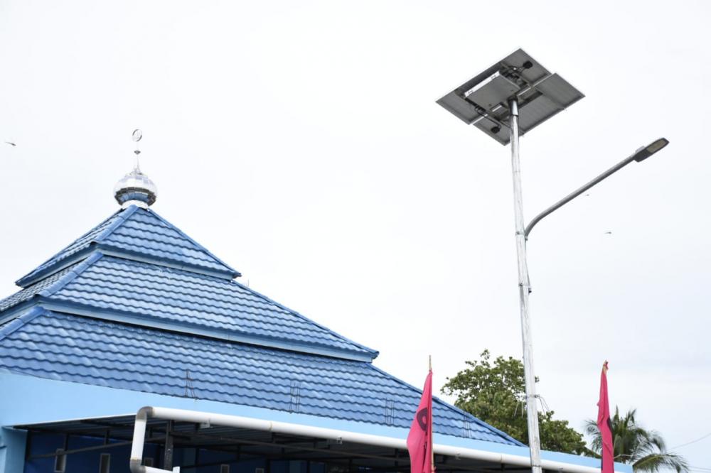 Penerangan Berbasis Surya Terangi Masyarakat Wajo