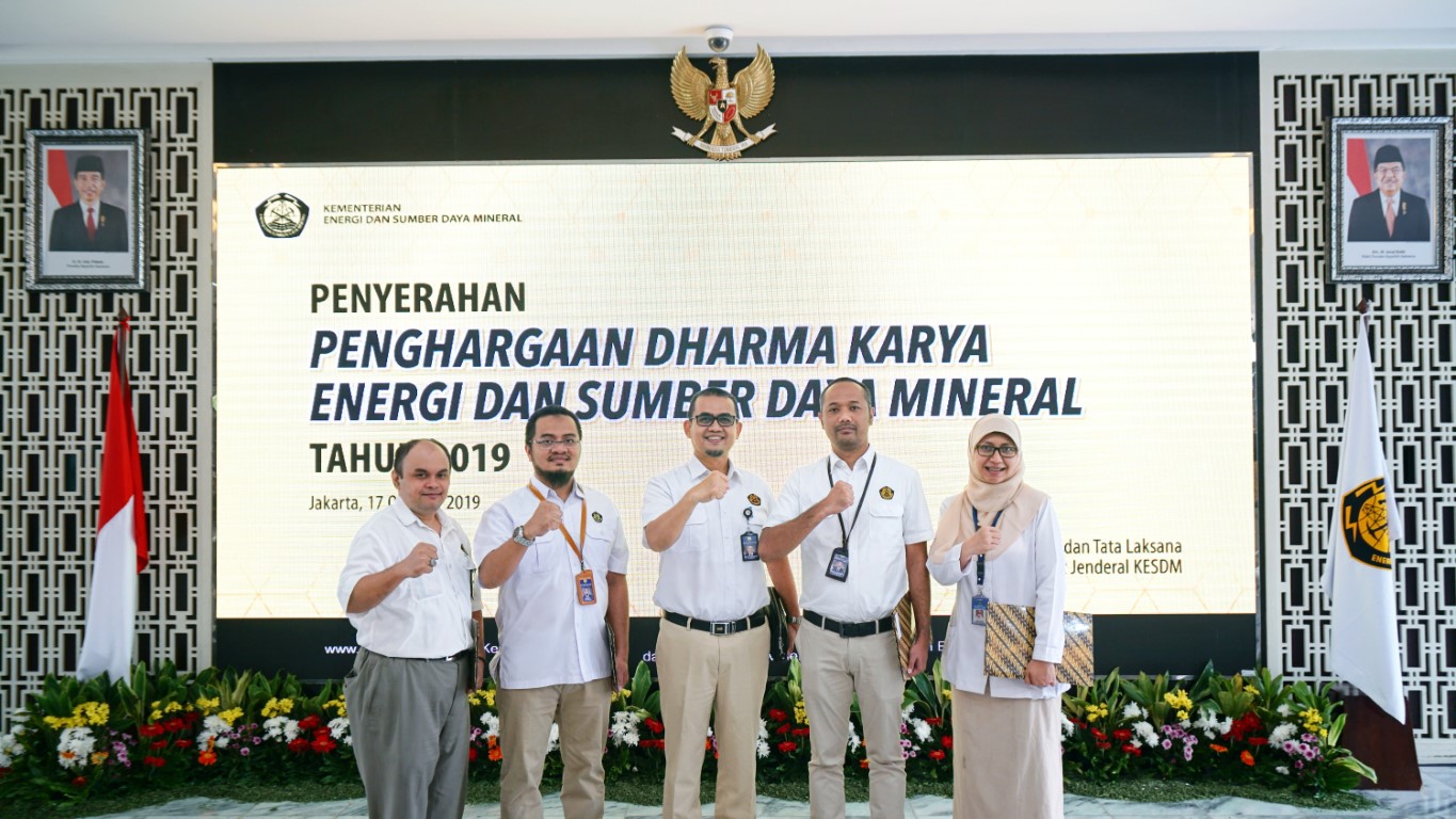 Penyerahan Penghargaan Dharma Karya ESDM 2019