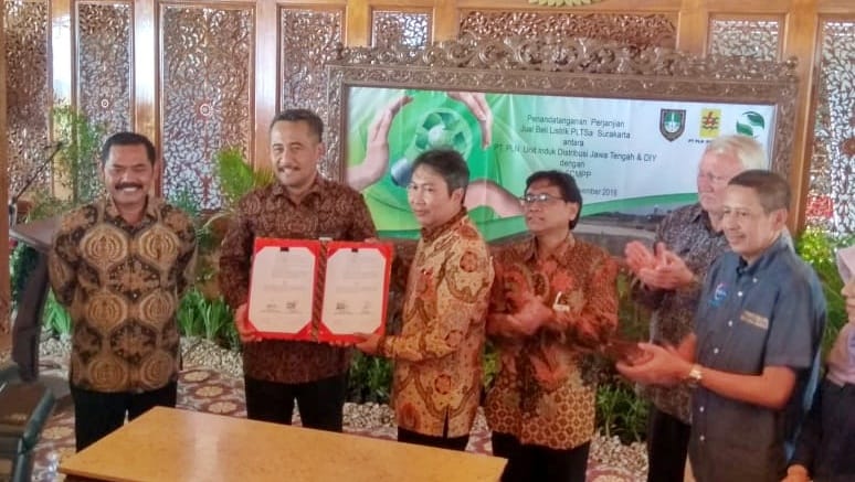 PJBL Pertama PLTSa Program Percepatan Ditandatangani