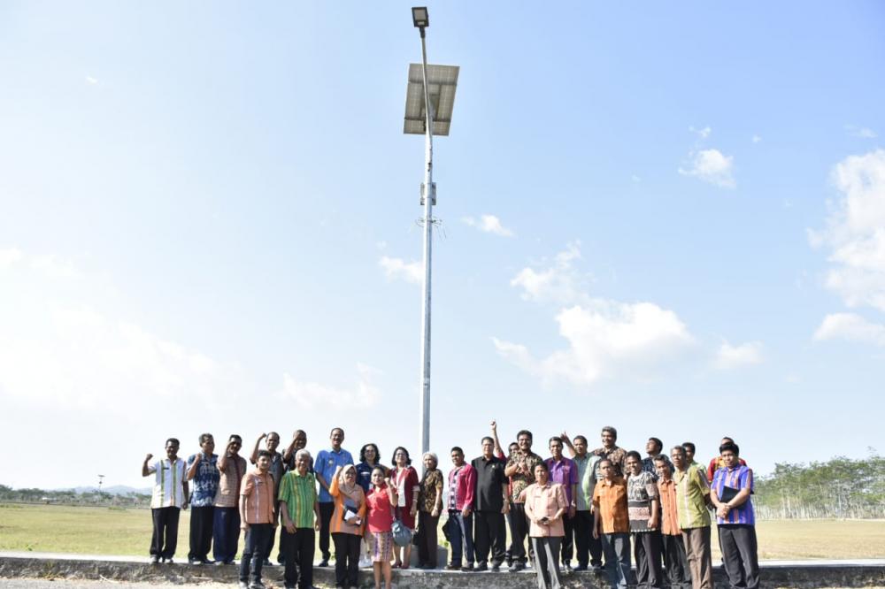 PJU-TS Dukung Aktivitas Adat Masyarakat Sumba Tengah