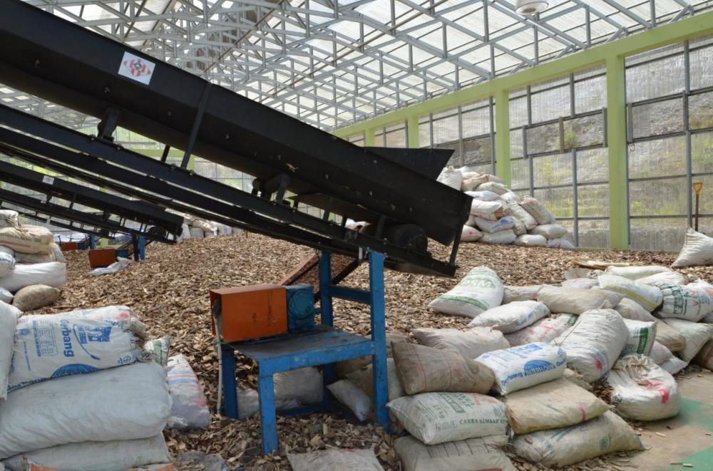 PLTBm Bambu Siberut Terangi 3 Desa, Hemat Biaya Penyediaan Listrik Hingga 14 Miliar