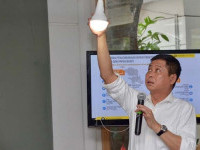 Presiden Terbitkan Aturan Penyediaan Lampu Tenaga Surya Hemat Energi