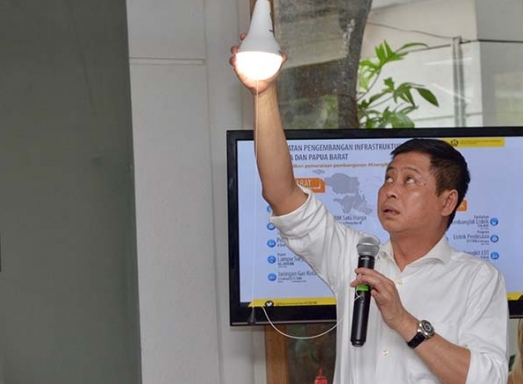 Presiden Terbitkan Aturan Penyediaan Lampu Tenaga Surya Hemat Energi