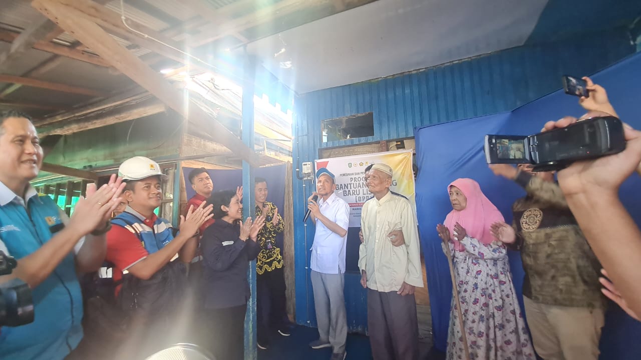 Sebanyak 2.826 Rumah Tangga Tidak Mampu di Kalimantan Tengah Terima Bantuan Pasang Listrik Gratis Sepanjang Tahun 2022