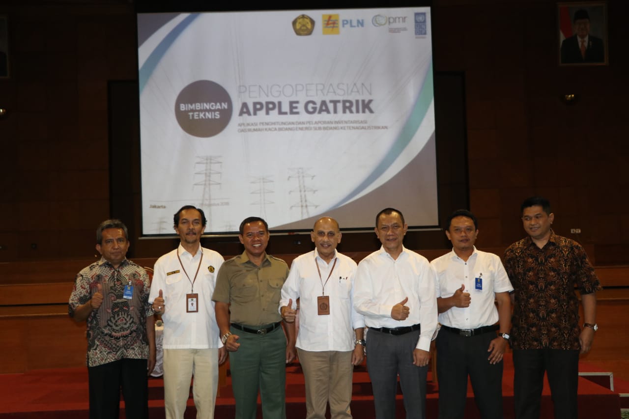 Sosialiasi Pengoperasian Aplikasi Apple Gatrik