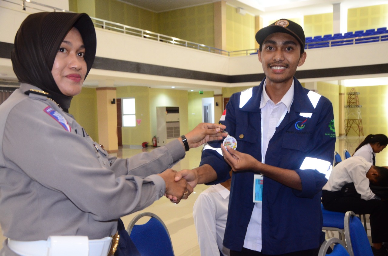 Sosialisasi Millennial Road Safety Festival sebagai Upaya Mengurangi Korban Laka   