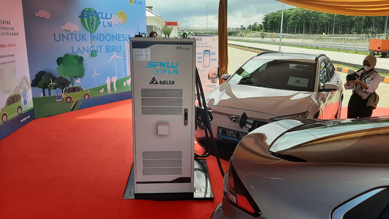 SPKLU Pertama Tol Lintas Sumatera Diresmikan