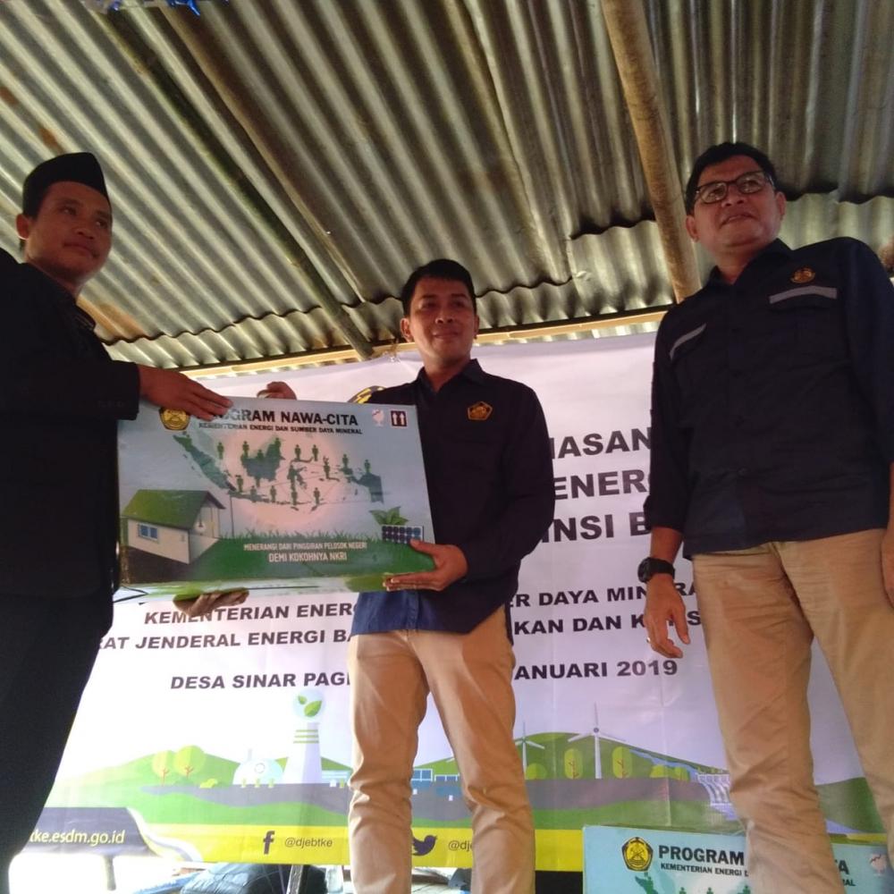 Terang LTSHE, Gantikan Fungsi Lampu Kaleng Untuk Penerangan Masyarakat Seluma