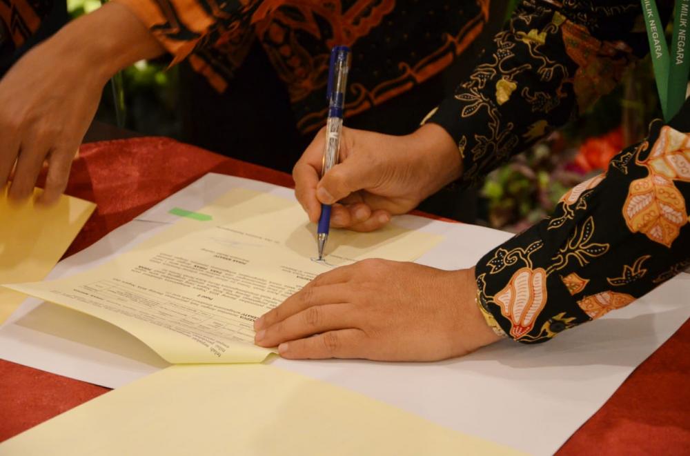 Tutup Tahun 2019, Pemerintah Serahkan Aset Infrastruktur EBTKE dan Kegeologian Aset senilai Rp 199 Miliar