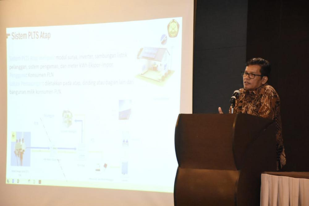 Upaya Konservasi Energi Melalui Penggunaan PLTS Atap di Gedung Perkantoran