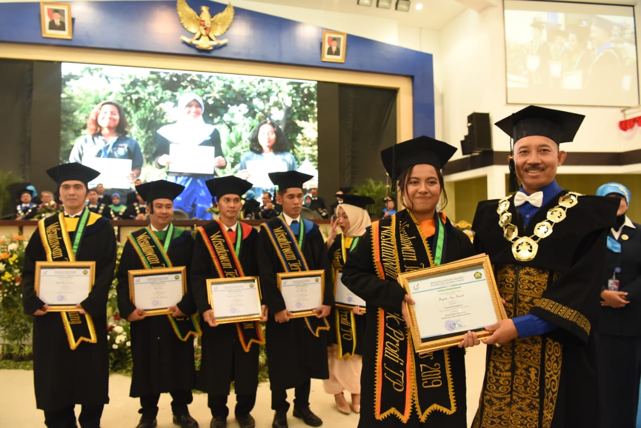 Wisuda ke 48, PEM Akamigas Lebih Optimis dengan Tiga Sertifikat