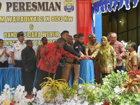 Wujudkan Nawacita di Tanah Papua, Menteri ESDM Resmikan PLTM Tambrauw dan Serahkan LTSHE