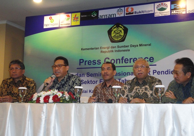 Dana CSR Industri Migas 2011 Capai US$ 28 Juta