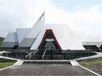 Museum Gunungapi Merapi (1): Merapi Jendela Bumi
