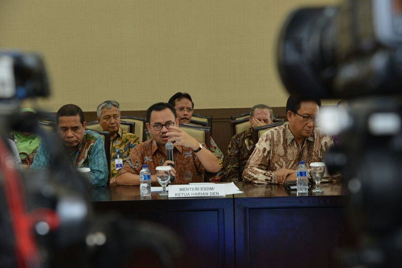 Mengelola Konservasi Energi Demi 17% Penghematan di 2025